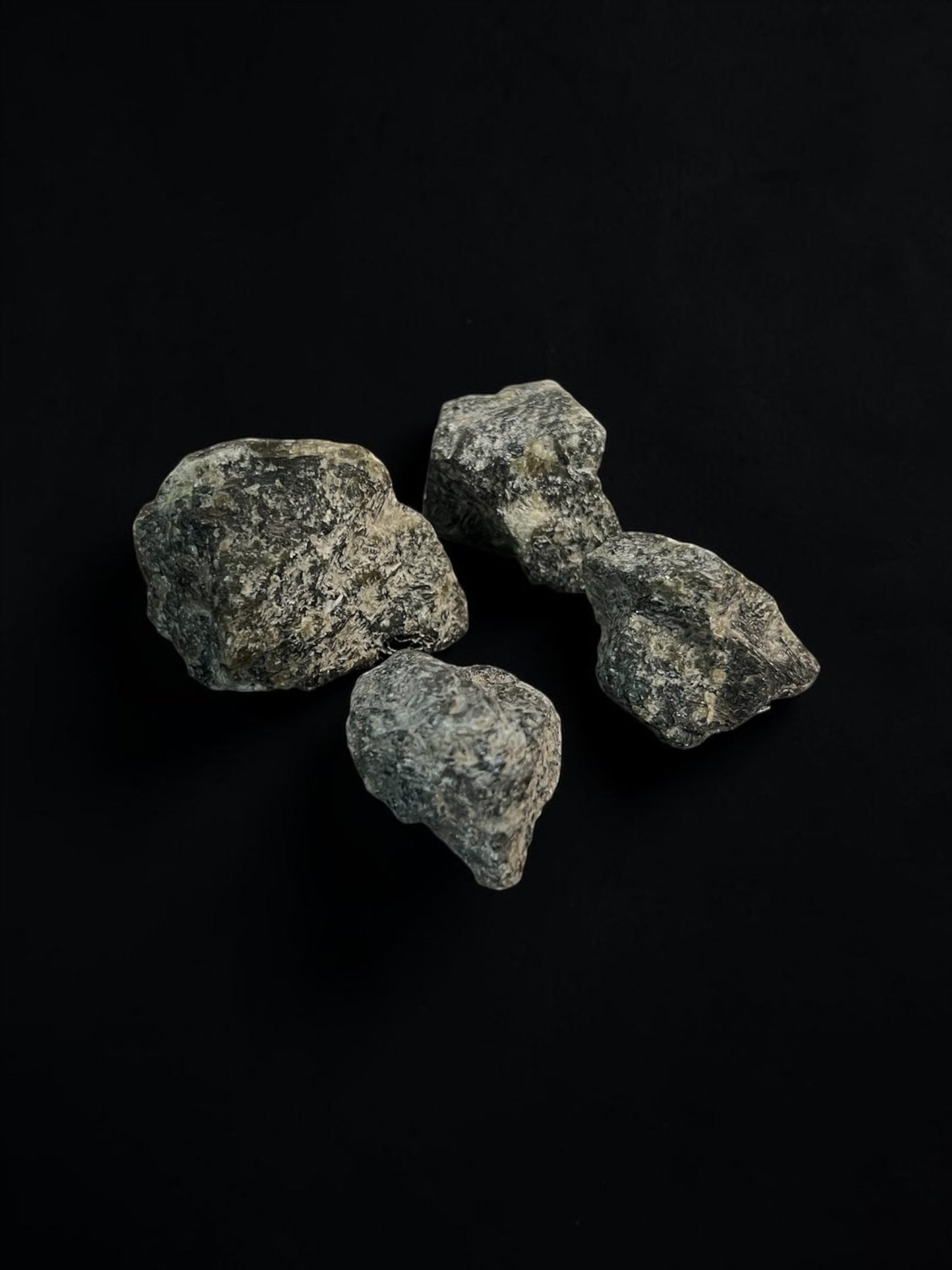 Labradorite Raw