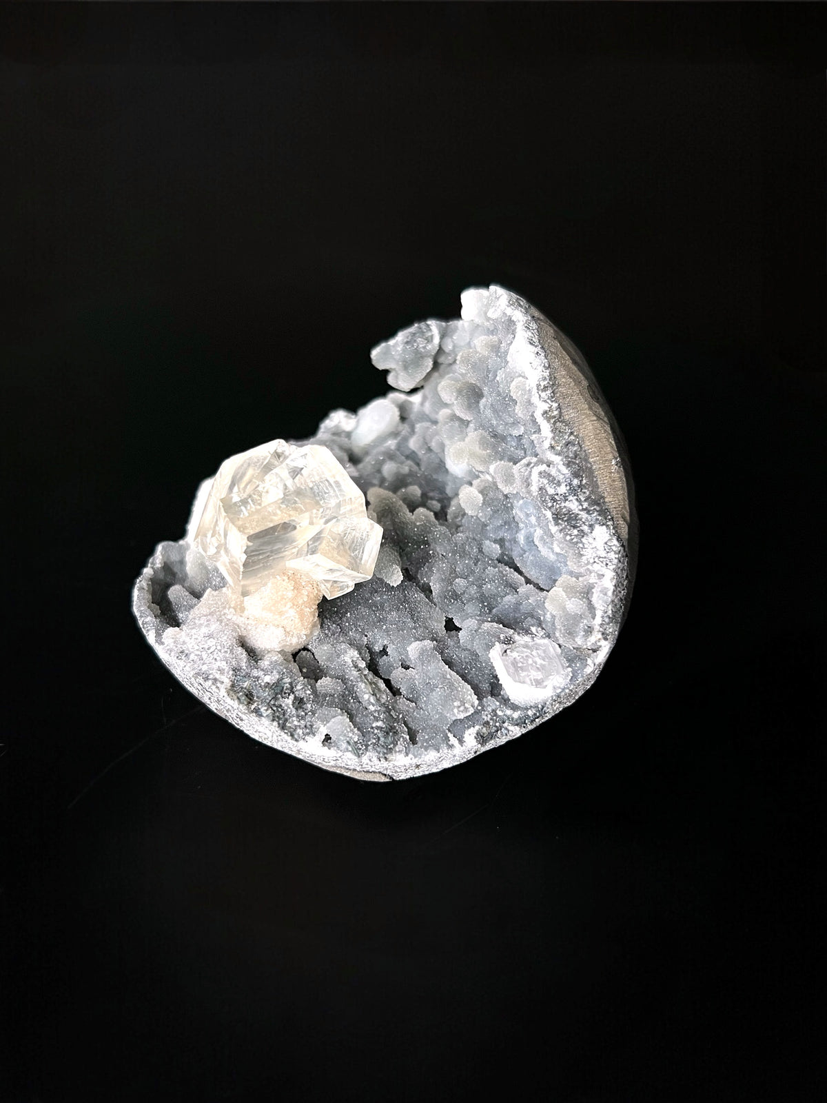Cubic Calcite on Blue Stalactite Quartz