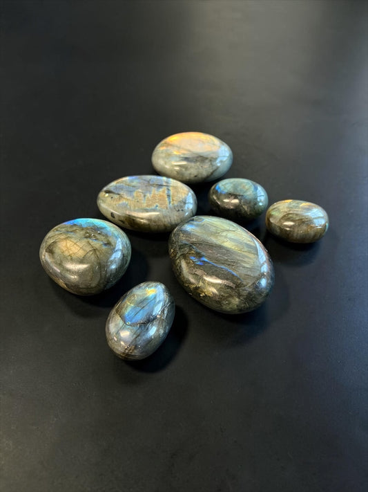 Labradorite Palmstones - Blue Flash